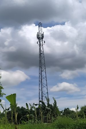 Globe eNB ID 387267 (5G mast installed).jpg