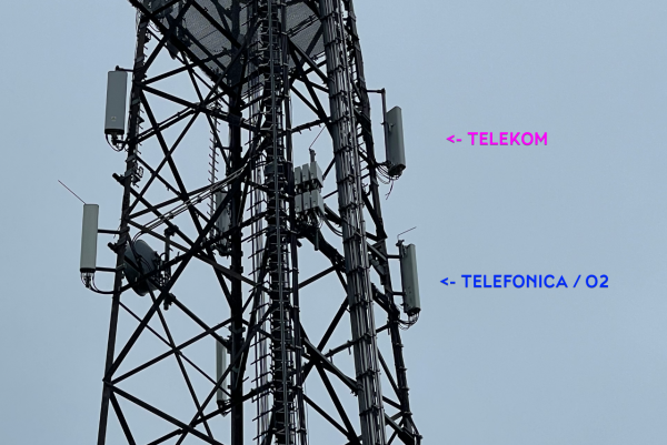 Telekom eNB 185041 - o2 eNB 52011.png