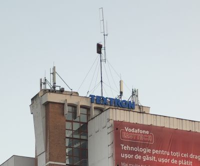 Telekom + Digi, Pitești, AG, Bulevardul Republicii.jpg