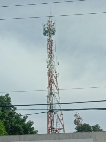 Smart eNB ID 130223 (5G mast installed).jpg