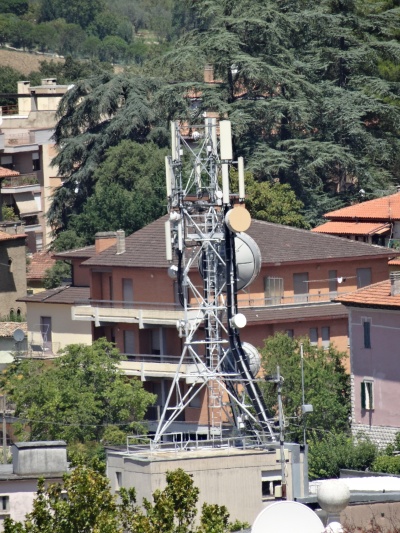DSC01132 Centrale Telecom Spoleto.jpg