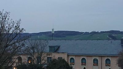 Nennig Schloss-Berg Telekom.JPG
